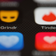 Illustration for article titled Tinder, Grindr, and Other Dating Services Failed to Protect Children from Sexual Exploitation: UK Reportem/em